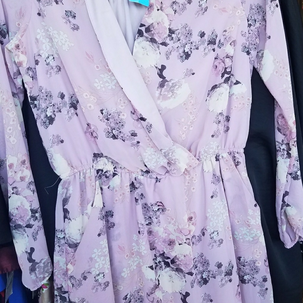 Romper - Picture 4 of 4